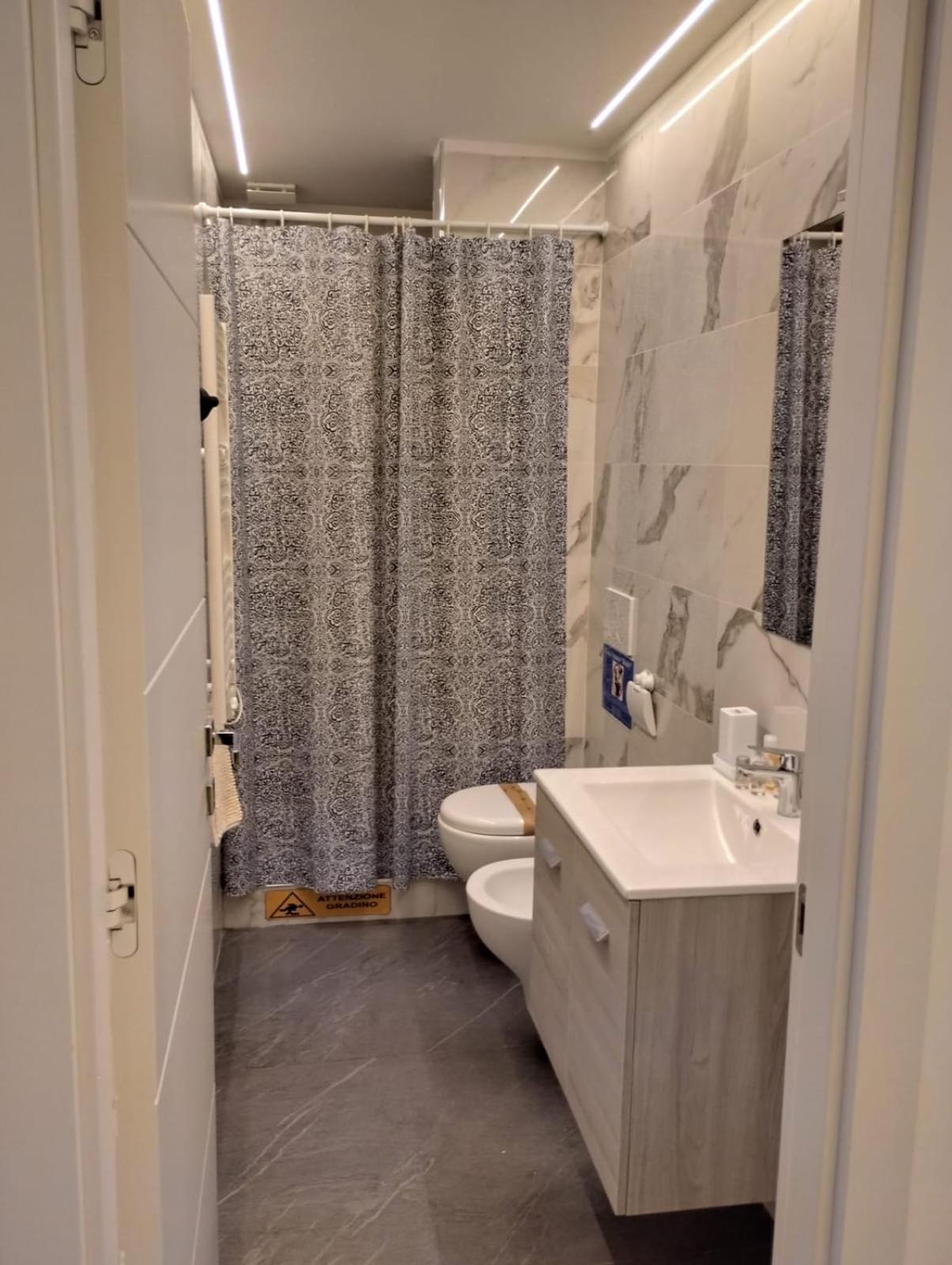 Casa Vacanze Buddy La Tua Base Per Visitare Il Mare Delle Cinque Terre La Spezia Exterior foto